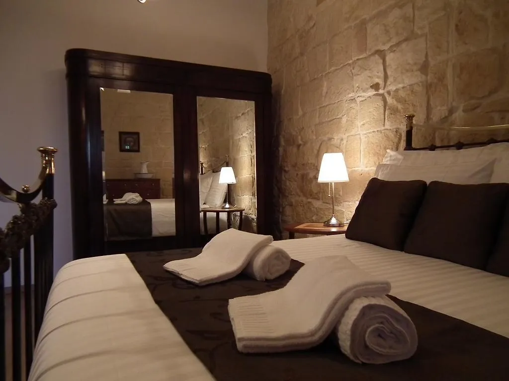 Loggia Mariposa Bed & Breakfast Naxxar 4*,